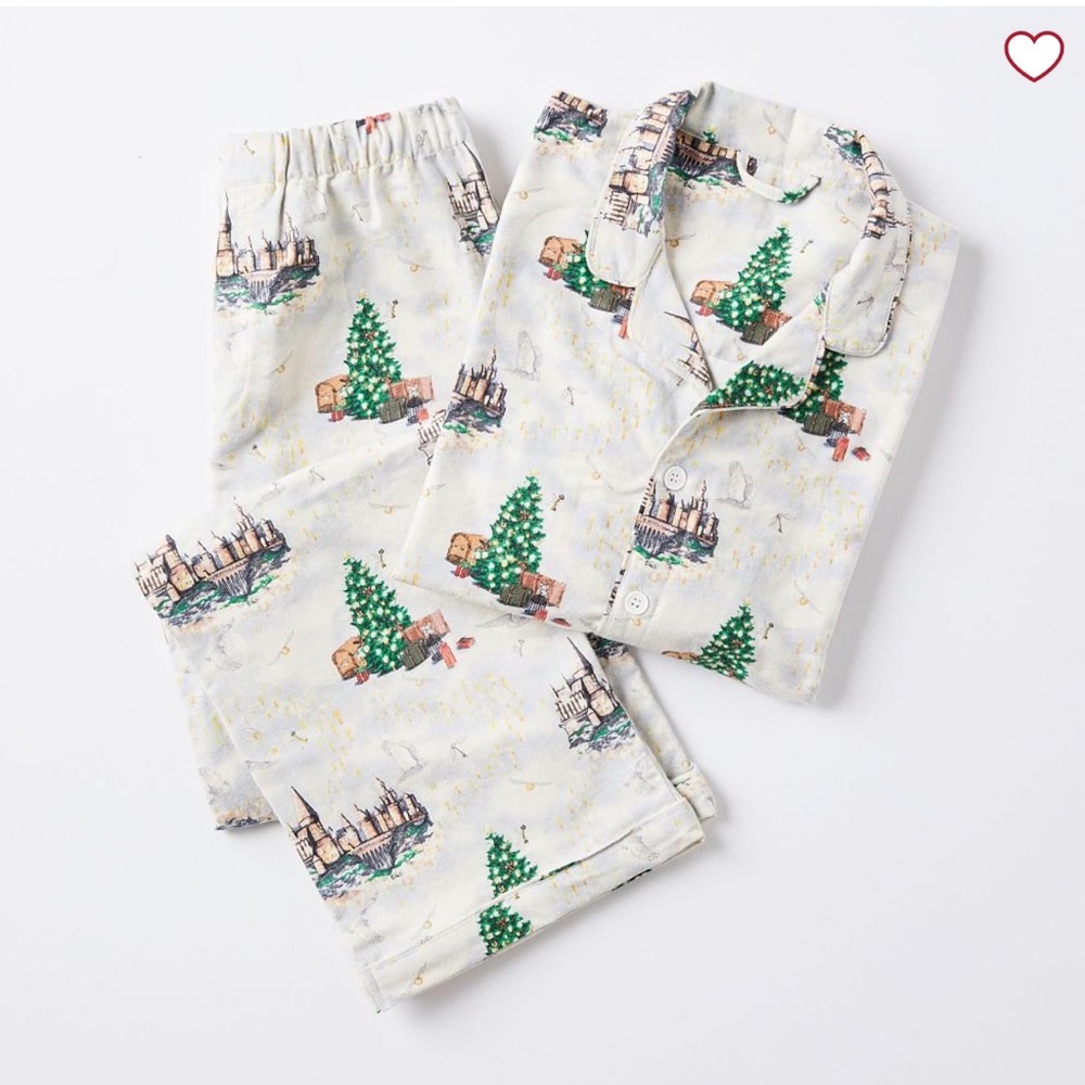 Pottery Barn Teen Harry Potter™ Hogwarts™ Christmas Organic Flannel Pajama Set